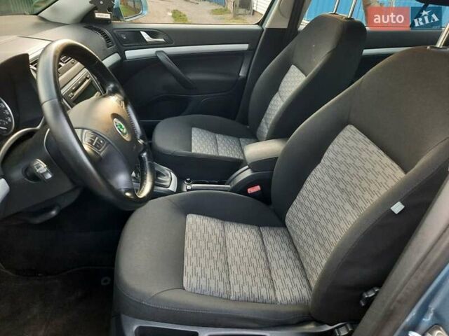 Синий Шкода Октавия, объемом двигателя 1.6 л и пробегом 176 тыс. км за 8350 $, фото 66 на Automoto.ua