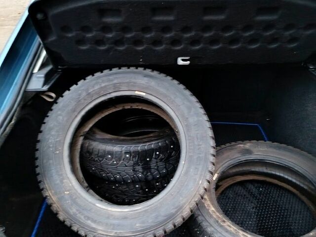 Синій Шкода Октавія, об'ємом двигуна 1.6 л та пробігом 235 тис. км за 6950 $, фото 2 на Automoto.ua