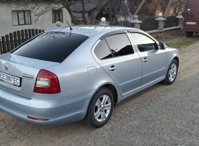 Синій Шкода Октавія, об'ємом двигуна 1.6 л та пробігом 206 тис. км за 8300 $, фото 5 на Automoto.ua