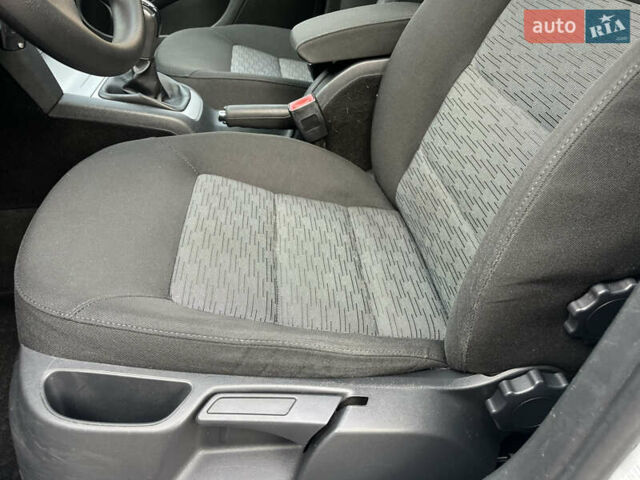 Синий Шкода Октавия, объемом двигателя 1.6 л и пробегом 207 тыс. км за 8450 $, фото 42 на Automoto.ua