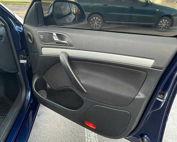 Синий Шкода Октавия, объемом двигателя 1.6 л и пробегом 212 тыс. км за 8500 $, фото 19 на Automoto.ua