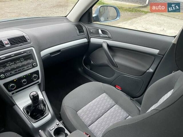 Синий Шкода Октавия, объемом двигателя 1.6 л и пробегом 85 тыс. км за 8999 $, фото 84 на Automoto.ua