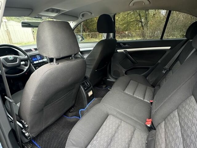 Шкода Октавія 2009 у Кривому Розі на Automoto.ua Синій Шкода Октавія, об'ємом двигуна 1.6 л та пробігом 235 тис. км за 6700 $, фото 11 на Automoto.ua