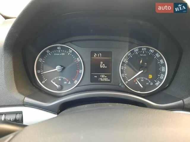 Синий Шкода Октавия, объемом двигателя 1.6 л и пробегом 176 тыс. км за 8350 $, фото 60 на Automoto.ua