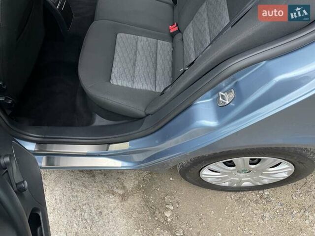 Синий Шкода Октавия, объемом двигателя 1.6 л и пробегом 85 тыс. км за 8999 $, фото 108 на Automoto.ua