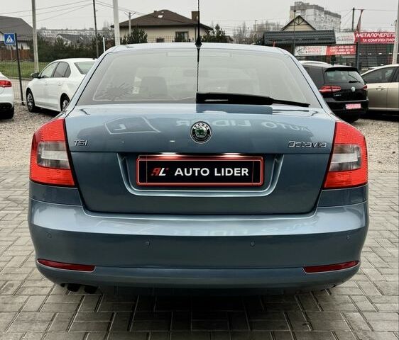 Синий Шкода Октавия, объемом двигателя 1.4 л и пробегом 160 тыс. км за 7400 $, фото 4 на Automoto.ua