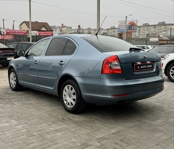 Синий Шкода Октавия, объемом двигателя 1.4 л и пробегом 160 тыс. км за 7400 $, фото 3 на Automoto.ua