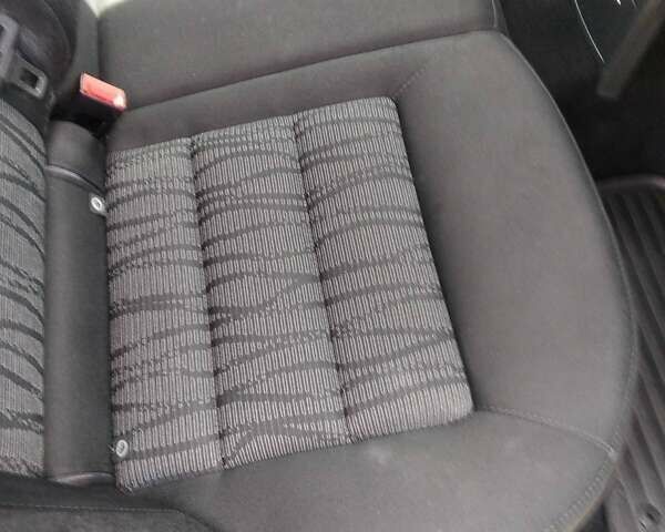 Синий Шкода Октавия, объемом двигателя 1.6 л и пробегом 287 тыс. км за 8500 $, фото 10 на Automoto.ua