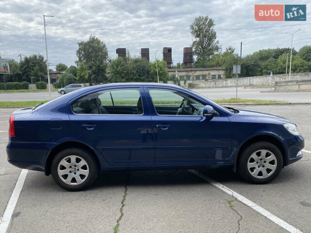 Синий Шкода Октавия, объемом двигателя 1.8 л и пробегом 85 тыс. км за 8900 $, фото 2 на Automoto.ua