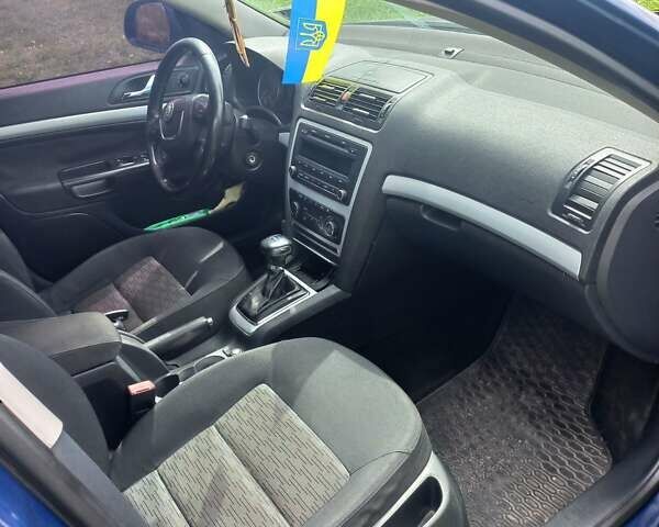 Синий Шкода Октавия, объемом двигателя 1.6 л и пробегом 317 тыс. км за 7000 $, фото 19 на Automoto.ua