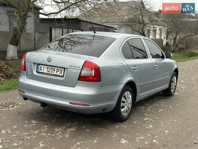 Синій Шкода Октавія, об'ємом двигуна 1.6 л та пробігом 254 тис. км за 7200 $, фото 3 на Automoto.ua