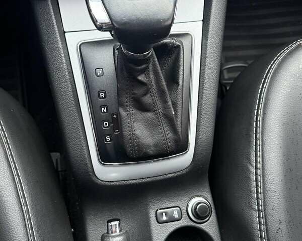 Синій Шкода Октавія, об'ємом двигуна 1.6 л та пробігом 249 тис. км за 7600 $, фото 7 на Automoto.ua