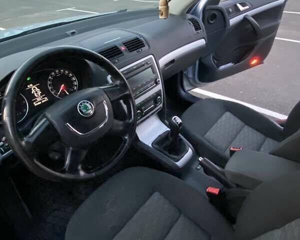 Синий Шкода Октавия, объемом двигателя 1.4 л и пробегом 248 тыс. км за 7100 $, фото 7 на Automoto.ua