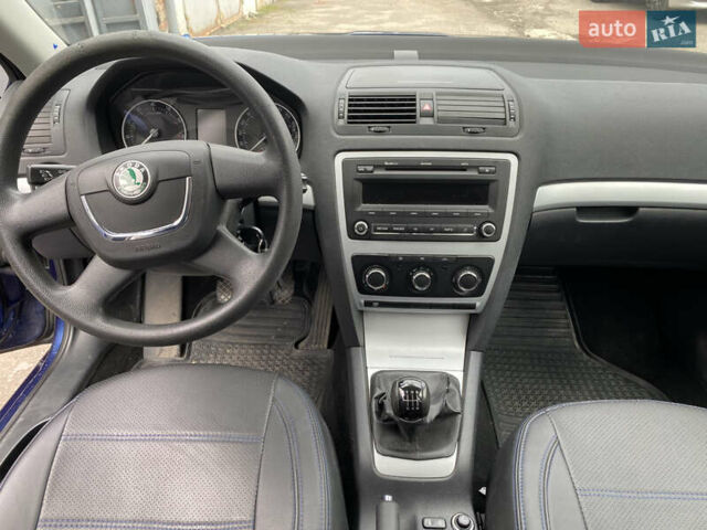 Синий Шкода Октавия, объемом двигателя 1.8 л и пробегом 85 тыс. км за 8900 $, фото 14 на Automoto.ua