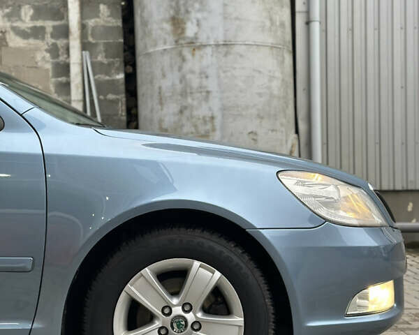 Синий Шкода Октавия, объемом двигателя 1.6 л и пробегом 235 тыс. км за 8200 $, фото 10 на Automoto.ua