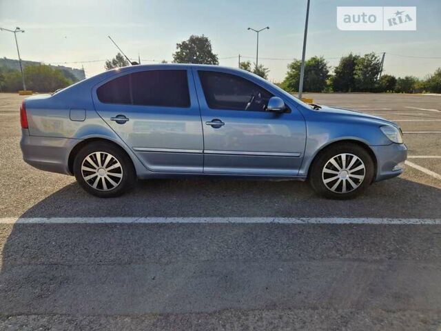Синій Шкода Октавія, об'ємом двигуна 1.6 л та пробігом 319 тис. км за 7900 $, фото 1 на Automoto.ua