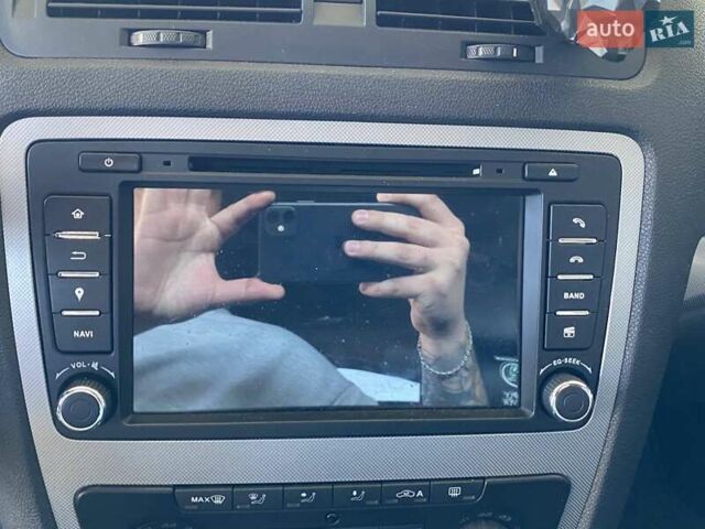 Синій Шкода Октавія, об'ємом двигуна 1.6 л та пробігом 242 тис. км за 8400 $, фото 29 на Automoto.ua