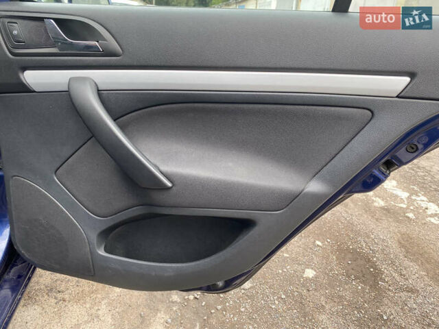 Синий Шкода Октавия, объемом двигателя 1.8 л и пробегом 85 тыс. км за 8900 $, фото 16 на Automoto.ua