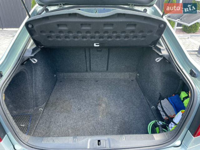 Синий Шкода Октавия, объемом двигателя 1.6 л и пробегом 258 тыс. км за 7600 $, фото 23 на Automoto.ua