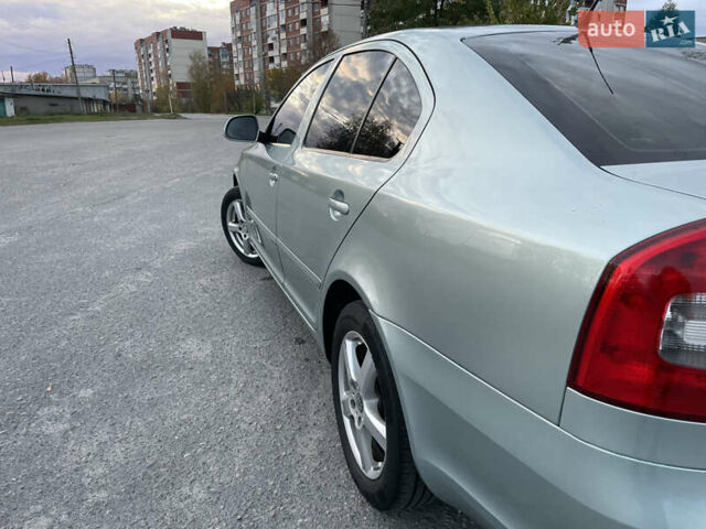 Синий Шкода Октавия, объемом двигателя 1.6 л и пробегом 258 тыс. км за 7600 $, фото 8 на Automoto.ua