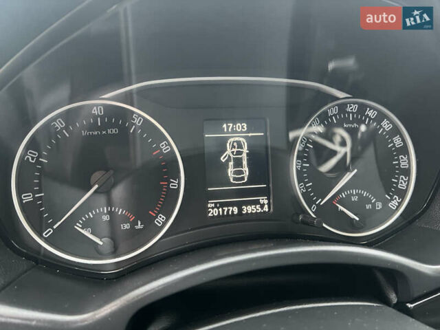 Синій Шкода Октавія, об'ємом двигуна 1.8 л та пробігом 201 тис. км за 9500 $, фото 15 на Automoto.ua