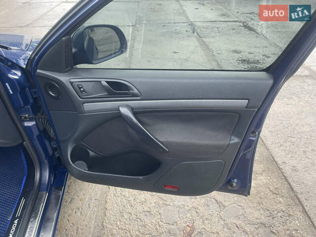 Синий Шкода Октавия, объемом двигателя 1.39 л и пробегом 311 тыс. км за 5999 $, фото 29 на Automoto.ua