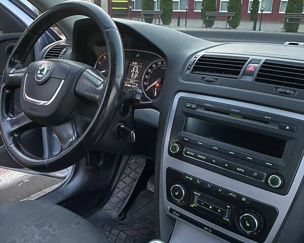 Синий Шкода Октавия, объемом двигателя 1.4 л и пробегом 248 тыс. км за 7100 $, фото 8 на Automoto.ua