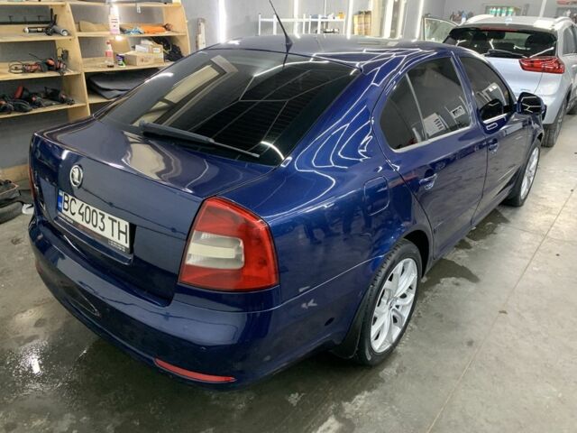 Синий Шкода Октавия, объемом двигателя 1.6 л и пробегом 303 тыс. км за 9000 $, фото 6 на Automoto.ua