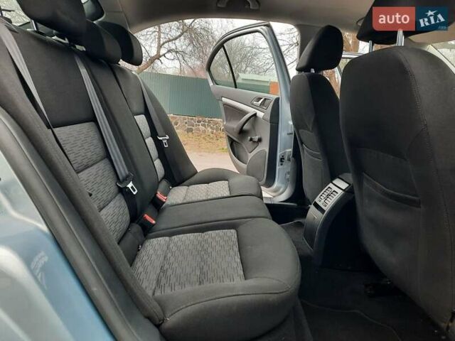 Синий Шкода Октавия, объемом двигателя 1.6 л и пробегом 226 тыс. км за 7990 $, фото 65 на Automoto.ua