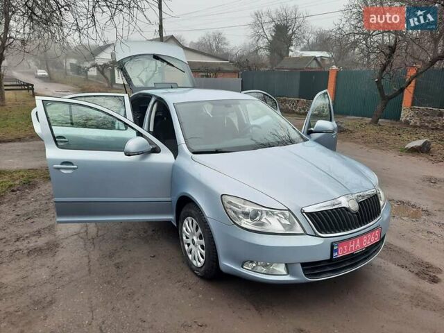 Синий Шкода Октавия, объемом двигателя 1.6 л и пробегом 226 тыс. км за 7990 $, фото 79 на Automoto.ua