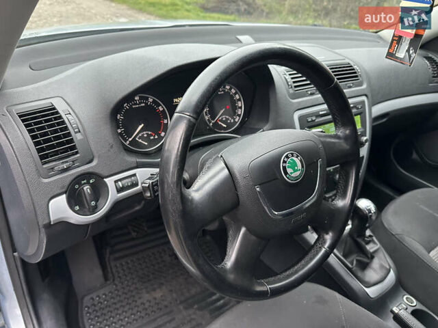 Синій Шкода Октавія, об'ємом двигуна 1.6 л та пробігом 254 тис. км за 7200 $, фото 14 на Automoto.ua