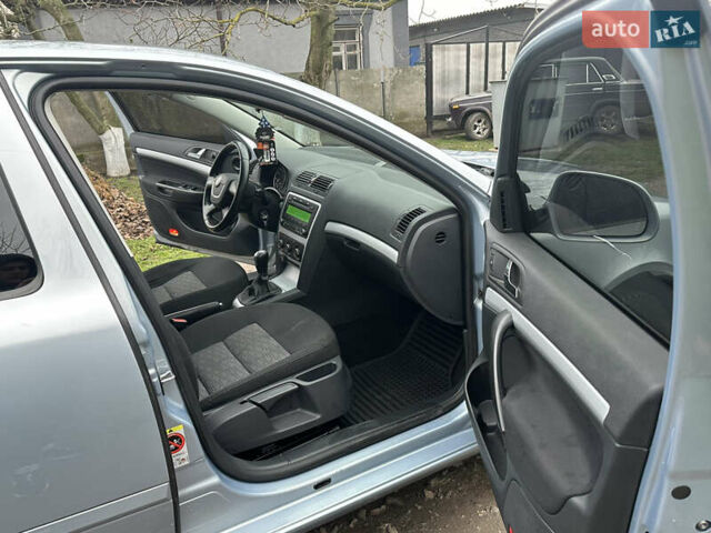 Синій Шкода Октавія, об'ємом двигуна 1.6 л та пробігом 254 тис. км за 7200 $, фото 16 на Automoto.ua