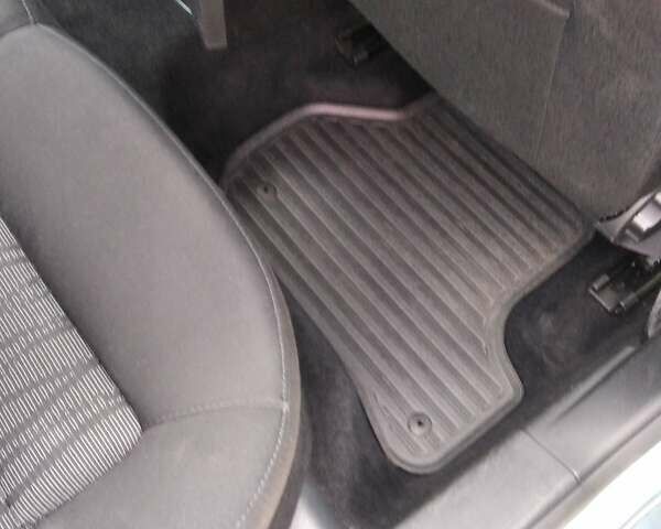 Синий Шкода Октавия, объемом двигателя 1.6 л и пробегом 287 тыс. км за 8500 $, фото 6 на Automoto.ua