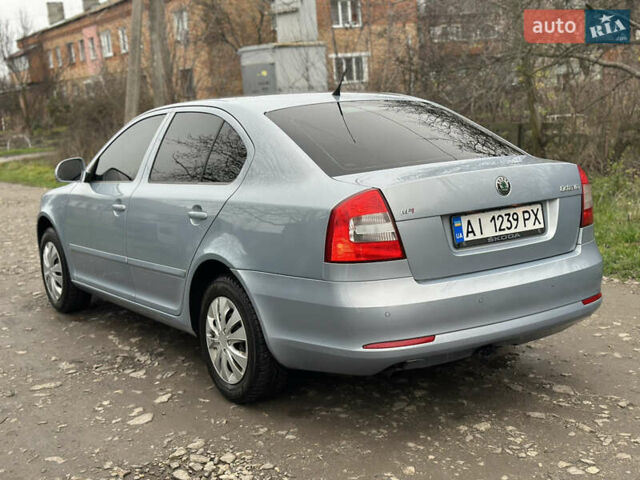 Синій Шкода Октавія, об'ємом двигуна 1.6 л та пробігом 254 тис. км за 7200 $, фото 8 на Automoto.ua