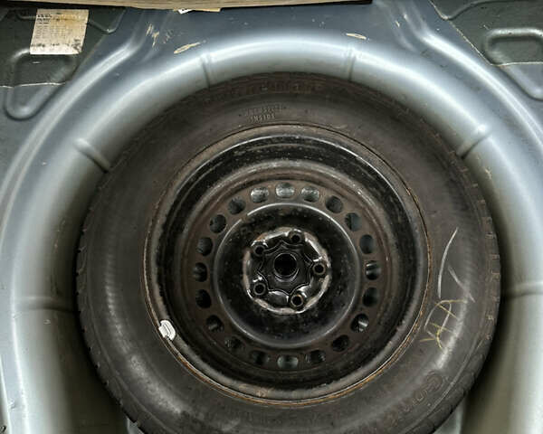 Синий Шкода Октавия, объемом двигателя 1.6 л и пробегом 235 тыс. км за 8200 $, фото 22 на Automoto.ua