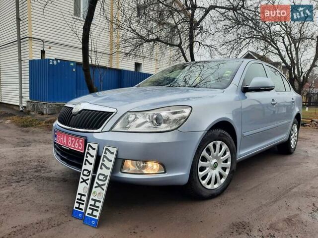 Синий Шкода Октавия, объемом двигателя 1.6 л и пробегом 226 тыс. км за 7990 $, фото 2 на Automoto.ua