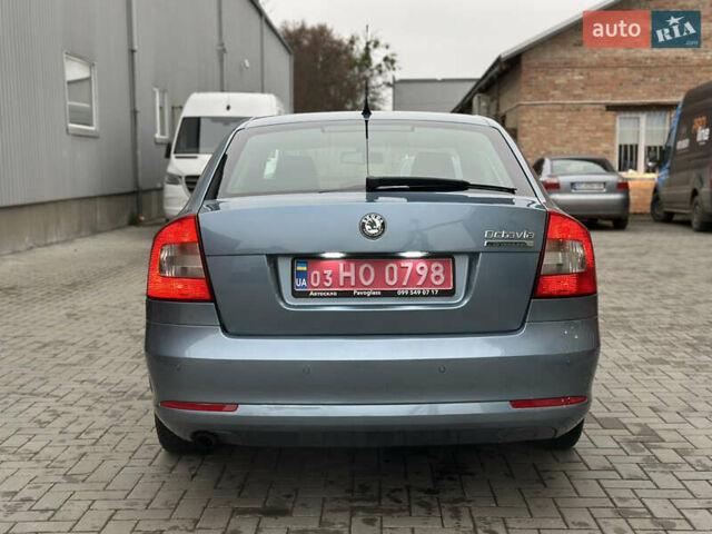 Синий Шкода Октавия, объемом двигателя 1.6 л и пробегом 235 тыс. км за 8200 $, фото 7 на Automoto.ua