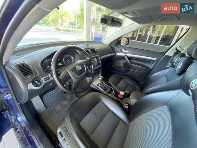 Синій Шкода Октавія, об'ємом двигуна 1.6 л та пробігом 242 тис. км за 8400 $, фото 26 на Automoto.ua
