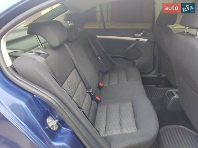 Синий Шкода Октавия, объемом двигателя 1.39 л и пробегом 272 тыс. км за 7550 $, фото 17 на Automoto.ua
