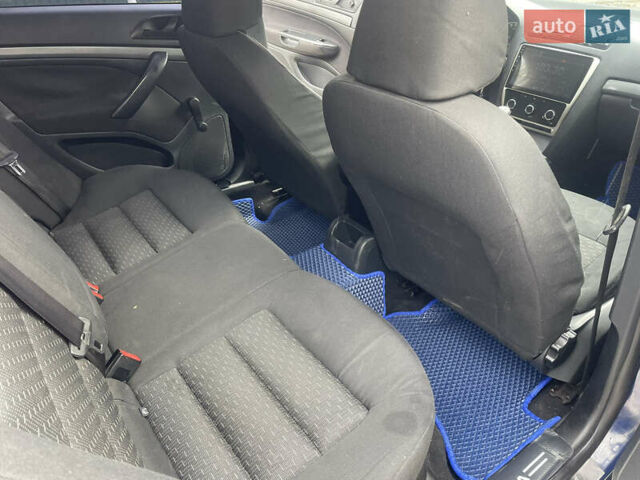 Синий Шкода Октавия, объемом двигателя 1.39 л и пробегом 311 тыс. км за 5999 $, фото 28 на Automoto.ua