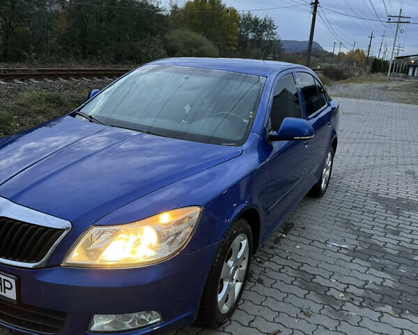 Шкода Октавія 2010 у Ужгороді на Automoto.ua Синій Шкода Октавія, об'ємом двигуна 1.6 л та пробігом 334 тис. км за 7500 $, фото 7 на Automoto.ua