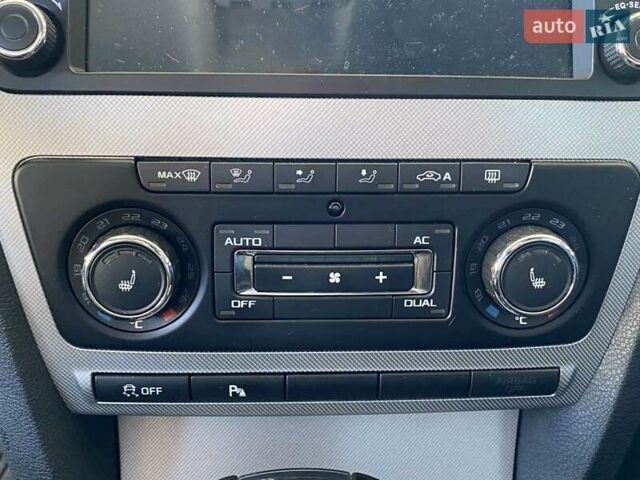 Синій Шкода Октавія, об'ємом двигуна 1.6 л та пробігом 242 тис. км за 8400 $, фото 30 на Automoto.ua