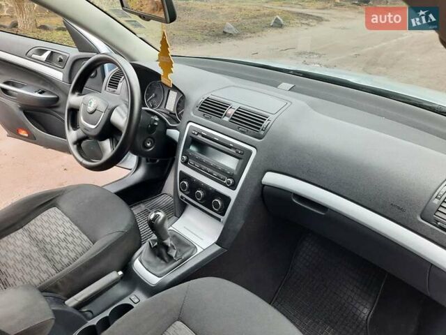 Синий Шкода Октавия, объемом двигателя 1.6 л и пробегом 226 тыс. км за 7990 $, фото 58 на Automoto.ua
