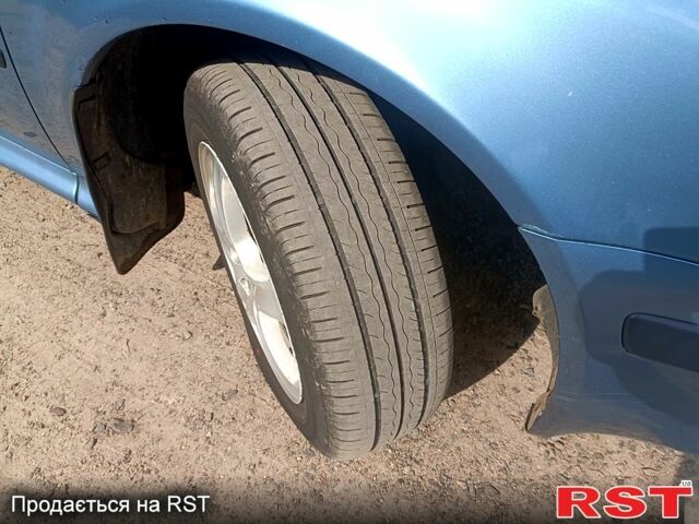 Синій Шкода Октавія, об'ємом двигуна 1.6 л та пробігом 206 тис. км за 5300 $, фото 5 на Automoto.ua