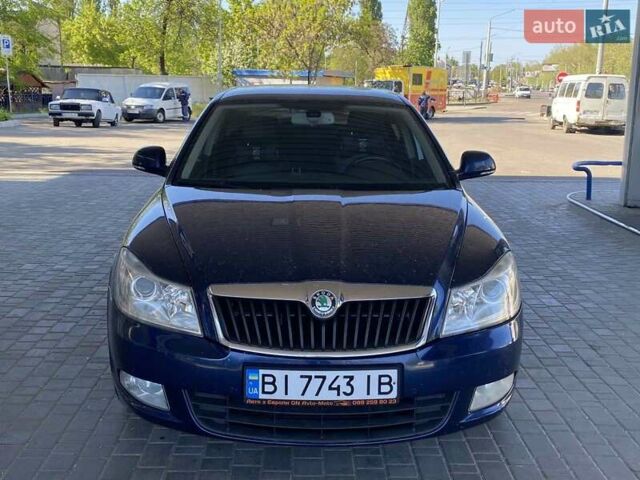 Синий Шкода Октавия, объемом двигателя 1.6 л и пробегом 242 тыс. км за 8400 $, фото 3 на Automoto.ua