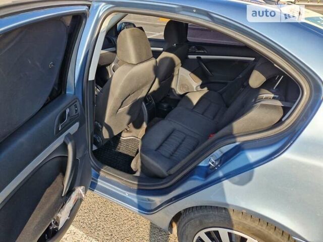 Синій Шкода Октавія, об'ємом двигуна 1.6 л та пробігом 319 тис. км за 7900 $, фото 5 на Automoto.ua