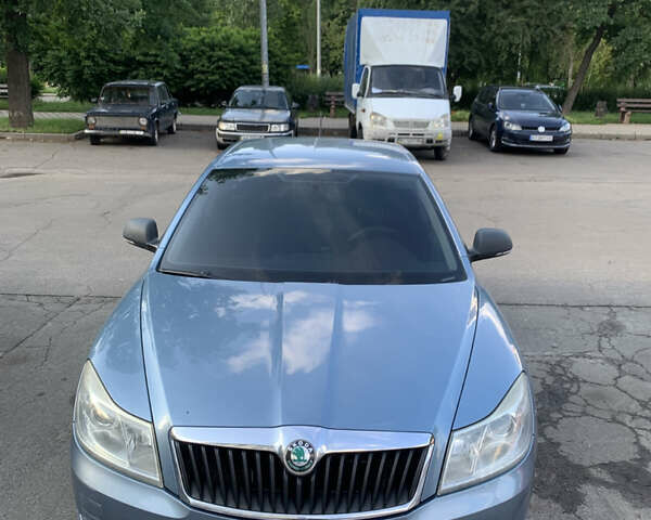 Синий Шкода Октавия, объемом двигателя 1.2 л и пробегом 184 тыс. км за 6300 $, фото 8 на Automoto.ua