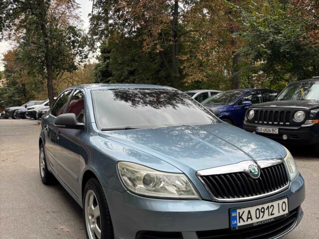 Синий Шкода Октавия, объемом двигателя 1.2 л и пробегом 187 тыс. км за 5500 $, фото 2 на Automoto.ua