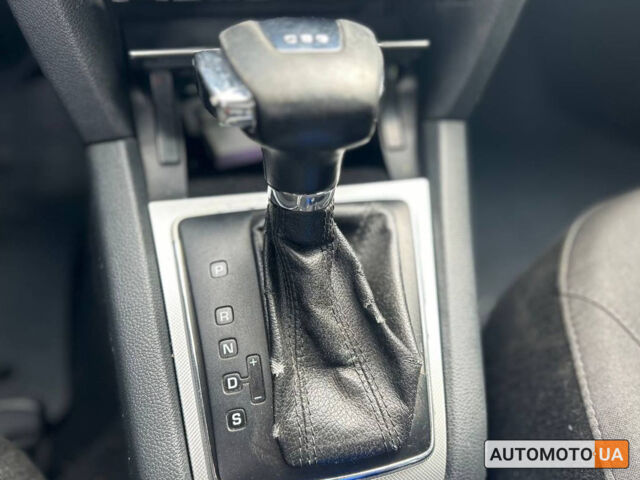 Синий Шкода Октавия, объемом двигателя 1.6 л и пробегом 151 тыс. км за 9500 $, фото 10 на Automoto.ua