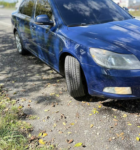 Шкода Октавия 2011 в Ужгороде на Automoto.ua Синий Шкода Октавия, объемом двигателя 1.6 л и пробегом 300 тыс. км за 7299 $, фото 10 на Automoto.ua